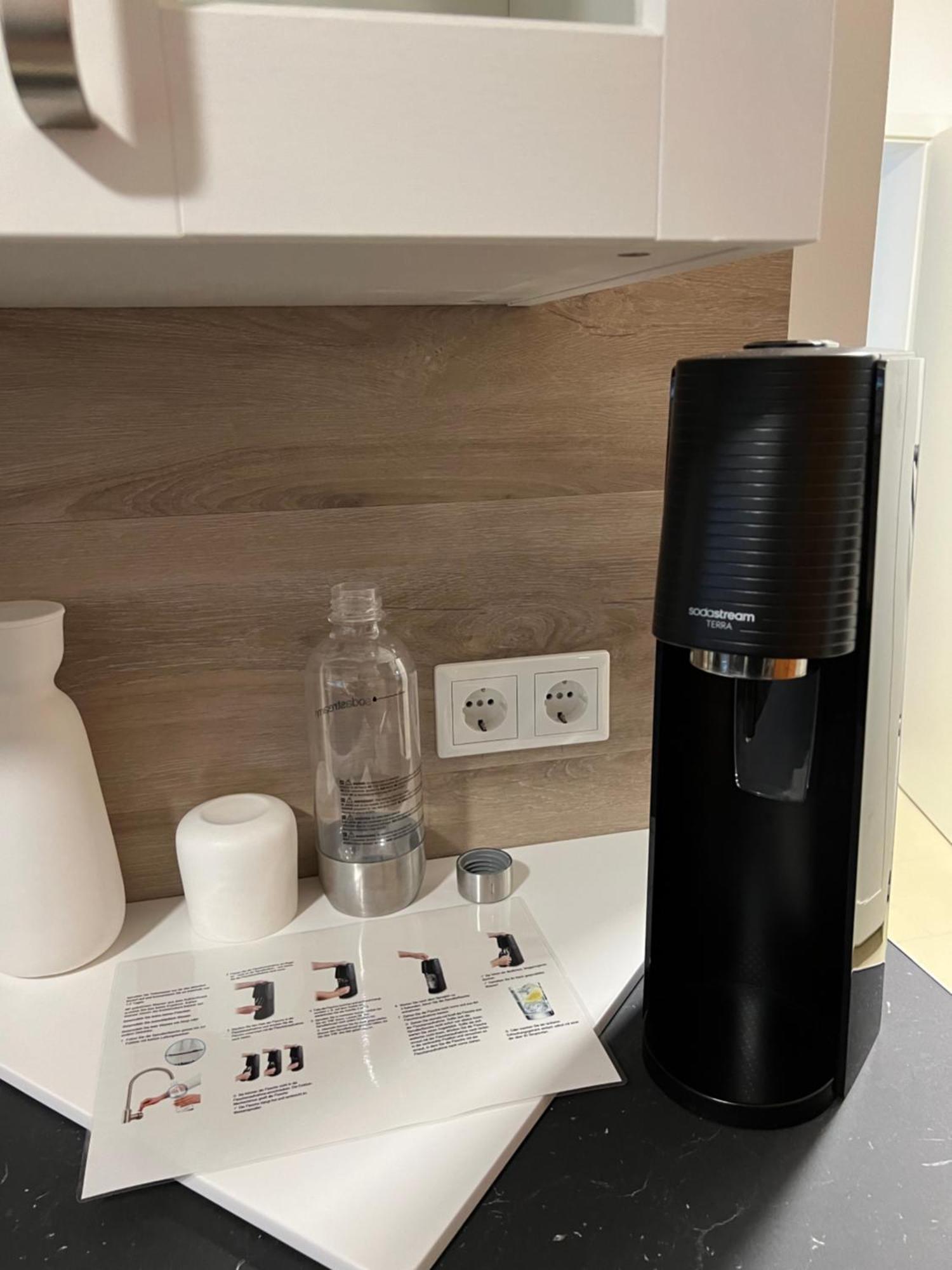 Grosse Gemuetliche Ferienwohnung Mit Klimaanlage, Parkplatz Inklusive Top ! Fürth Eksteriør bilde